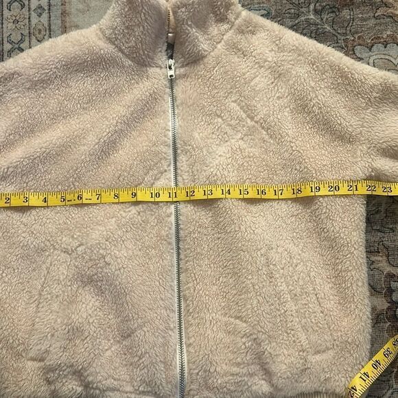 Honey punch faux fur fuzzy jacket size s - Picture 6 of 7